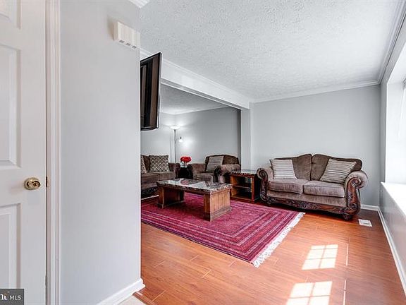 4th image of 3668 Woodhaven Ct