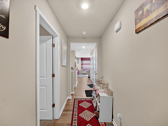 3rd image of 82 Dakota Cir