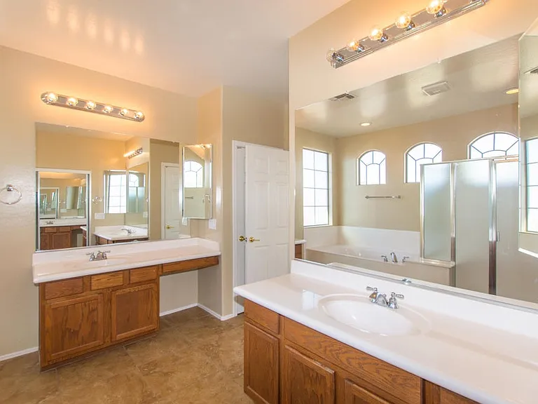 44023 W Bailey Dr — Photo 10
