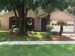 1439 Monte Lake Dr, Valrico, FL 33596