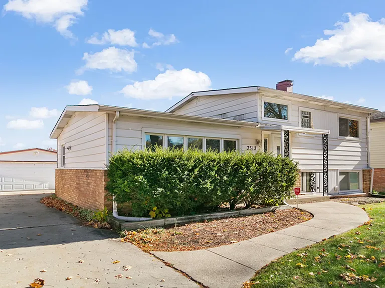 3313 Bristol Rd — Photo 32