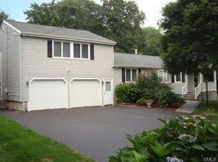 278 Fairland Dr, Fairfield, CT 06825