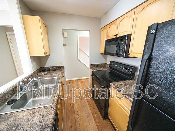 4th image of 408 Townes St APT 17