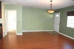 Front unit living room