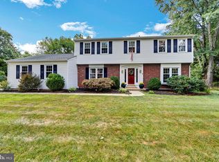 6 Valley Creek Rd, Malvern, PA 19355
