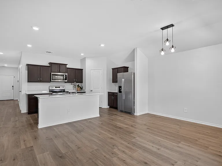 149 Boxwood Dr — Photo 6
