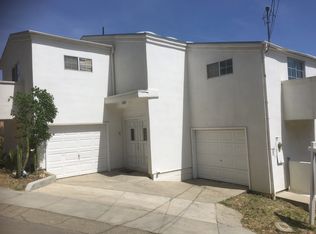 8470 Val Verde Dr, Canoga Park, CA 91304