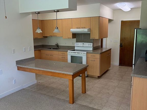 5th image of 2000A Ainaola Dr