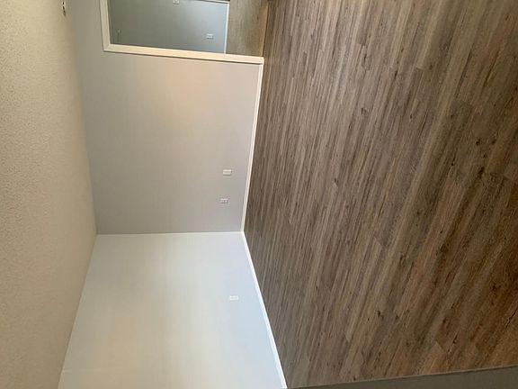 3rd image of 116 Windtree Ln Unit 116