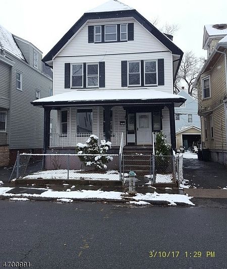1st image of 81 N 22nd St
