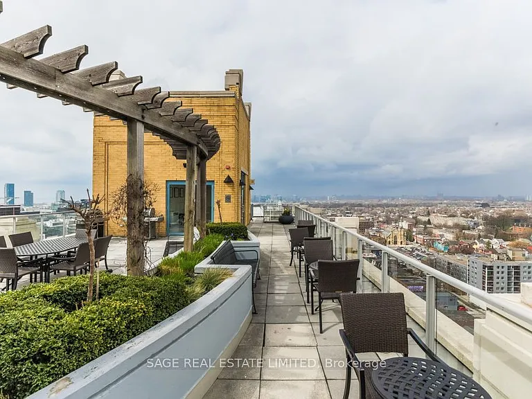 438 Richmond St W #910 — Photo 39