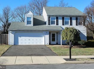 1124 Colony Dr, Quakertown, PA 18951