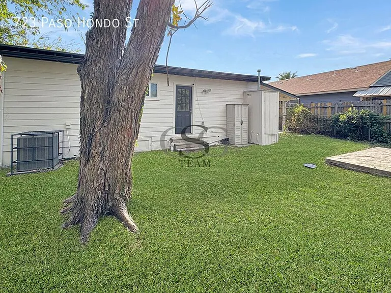 723 Paso Hondo St — Photo 15