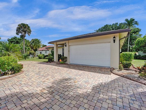 3rd image of 4614 Norfolk Island Pine Drive