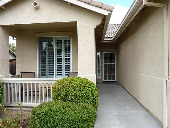 2nd image of 2707 Lariat Ct