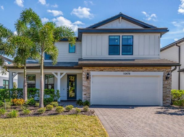 10478 Ventana Ln, Naples, FL 34120