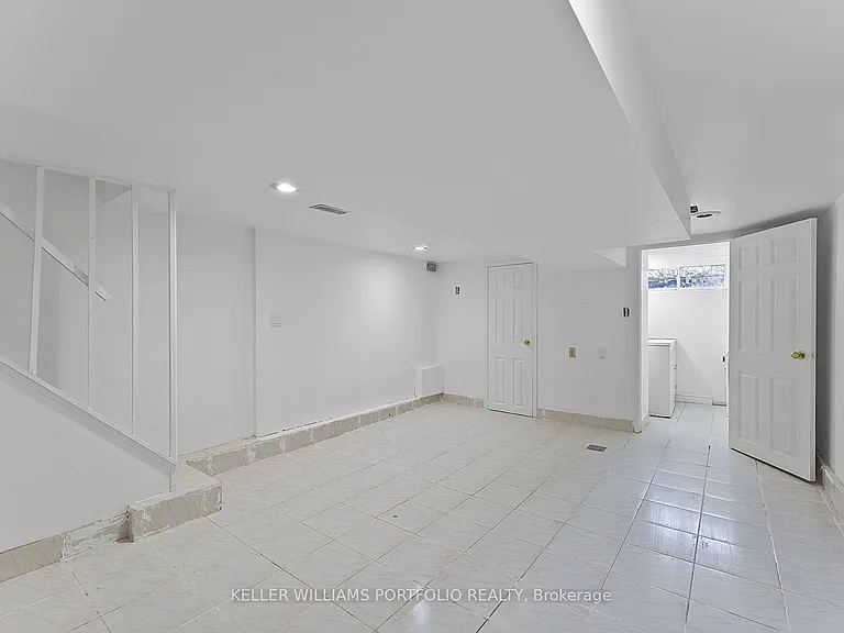 570 Jones Ave — Photo 31