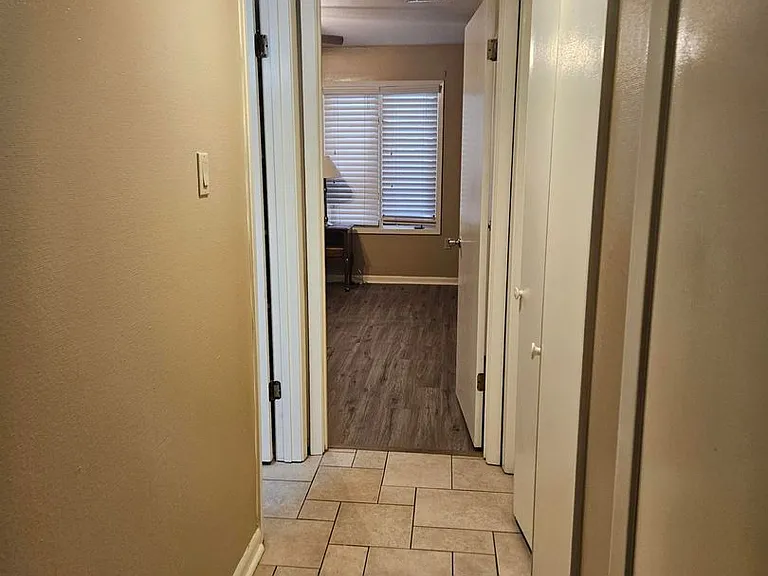 2711 Greenbriar Dr #A — Photo 28