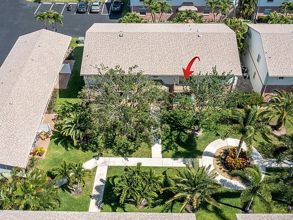 4th image of 2031 S Seacrest Boulevard #D