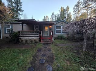 111 NE Mountain View Pl, Tahuya, WA 98588
