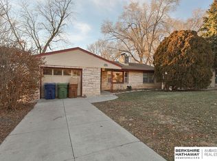 2012 Calhoun St, Bellevue, NE 68005