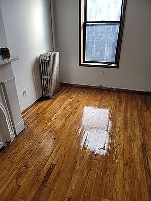 3rd image of 19 Jefferson Ave #2