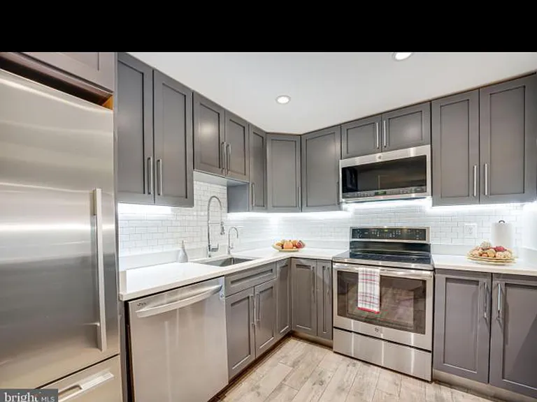 7600 Tremayne Pl #107 — Photo 10