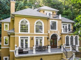 385 Azalea Dr, Roswell, GA 30075