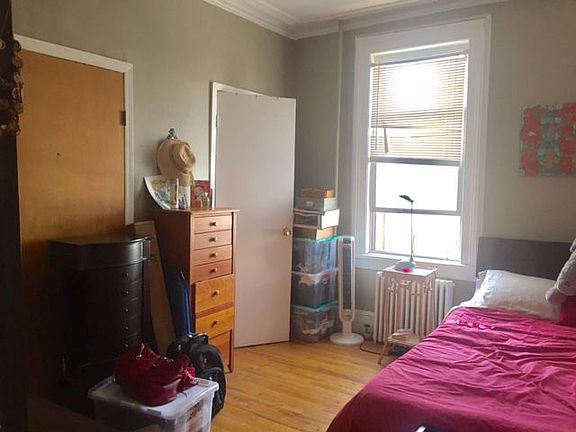 2nd image of 2365 32nd St #2