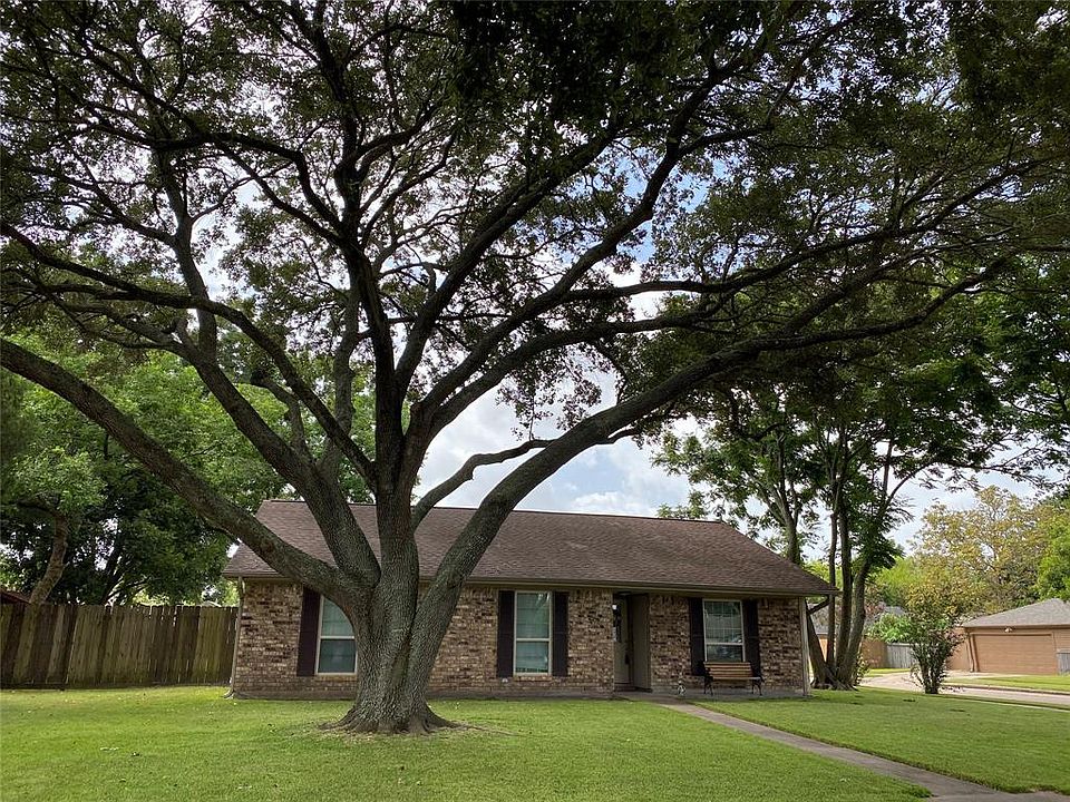 1st image of 5208 Carmona Ln