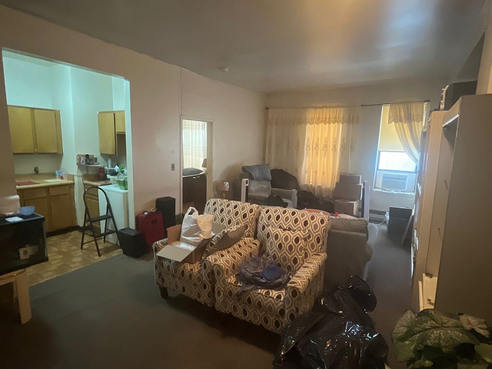 1st image of 240 W 111th St APT 6C