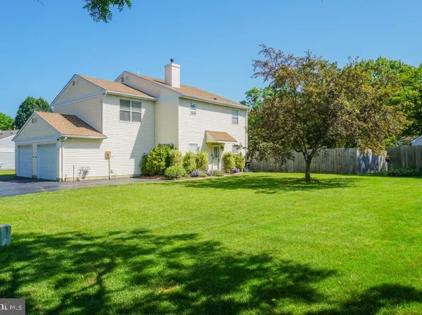 21 Spyglass Ct, East Windsor, NJ 08520