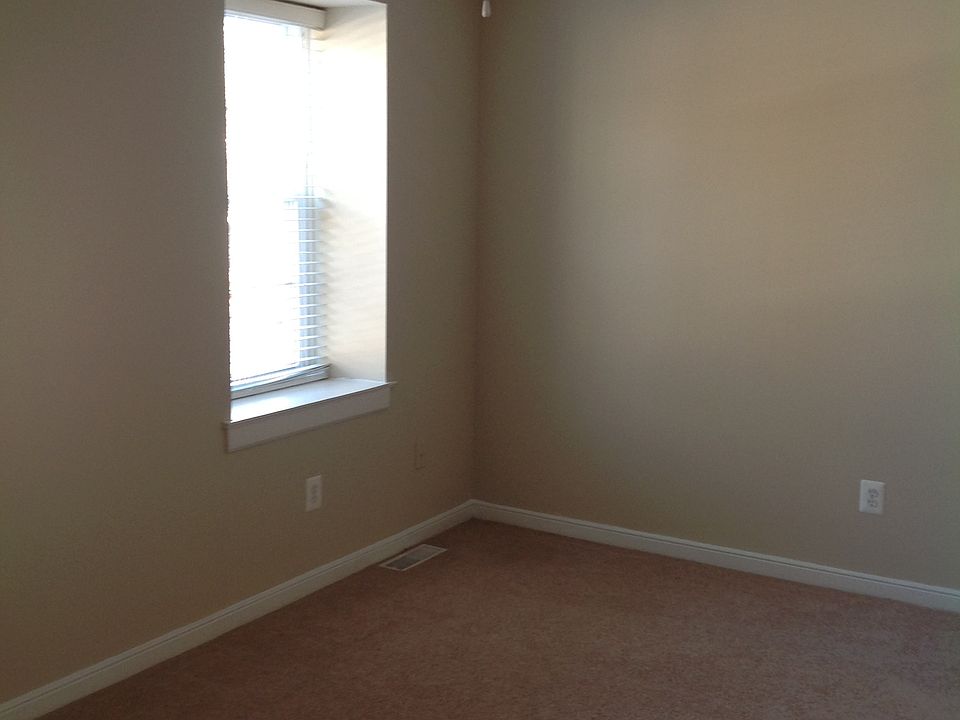 1st image of 349 Dover Ct