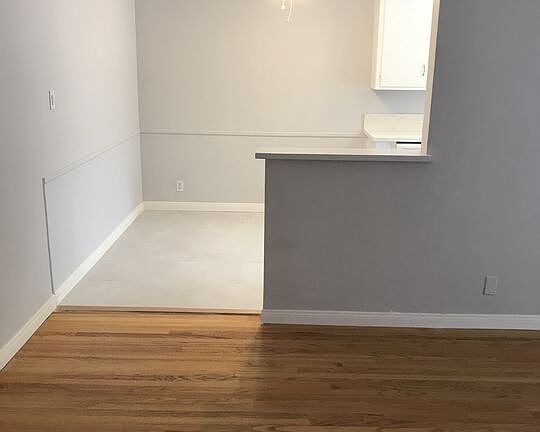 4th image of 7630 Norton Ave