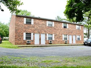 255 W Elizabeth St APT E, Harrisonburg, VA 22802