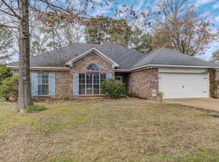 1015 Riverchase North Dr, Brandon, MS