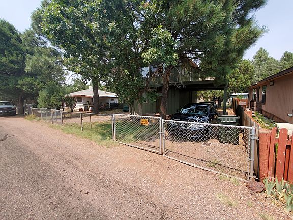 2nd image of 2612 Green Pine Ln