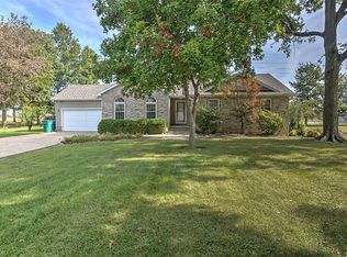 80 Tennison Ct, Decatur, IL 62526