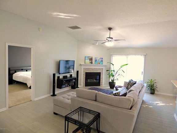 2nd image of 12721 Tropic Dr N