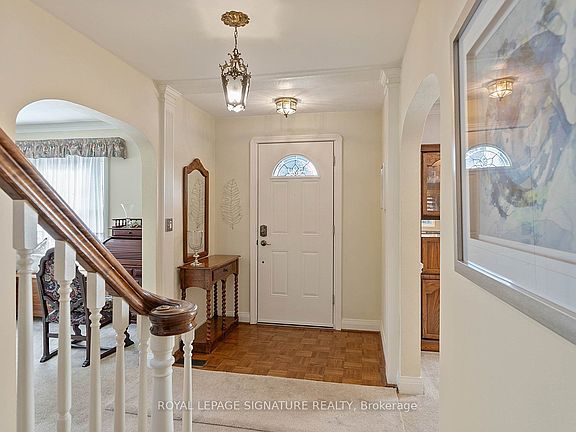 5th image of 994 Royal York Rd