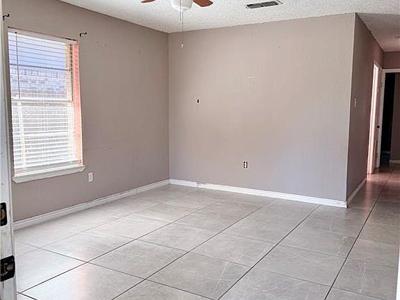 2nd image of 1003 Alta Vista Dr