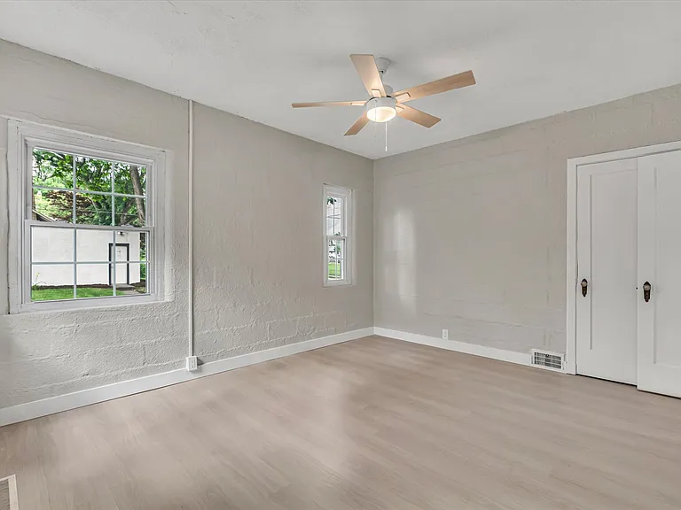 1708 Woodland Ave — Photo 24