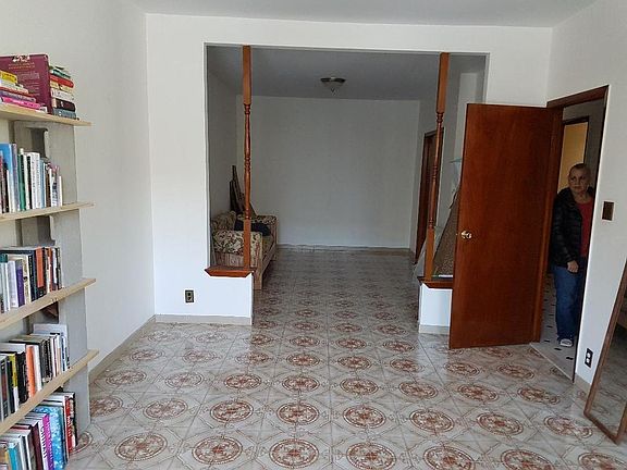3rd image of 3165 43rd St #2