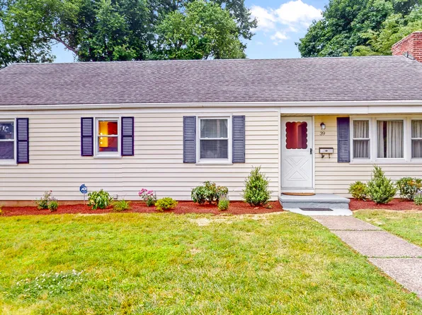 39 Greystone Road, West Hartford, CT 06107