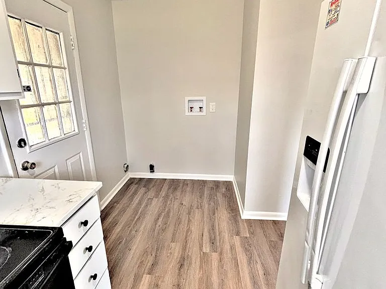 102 Elm Ct NE — Photo 8