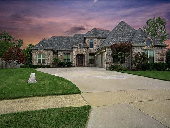 2nd image of 2401 McKinley Blvd