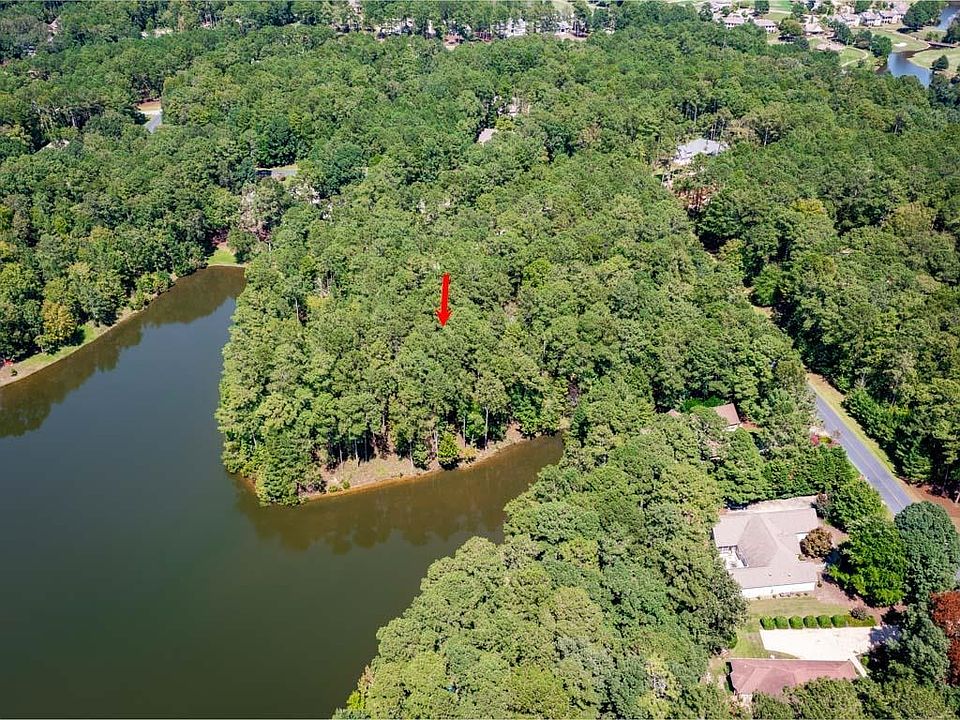 1st image of 1020 Pond Ct