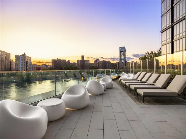 2385 3rd Avenue image 4 of 24