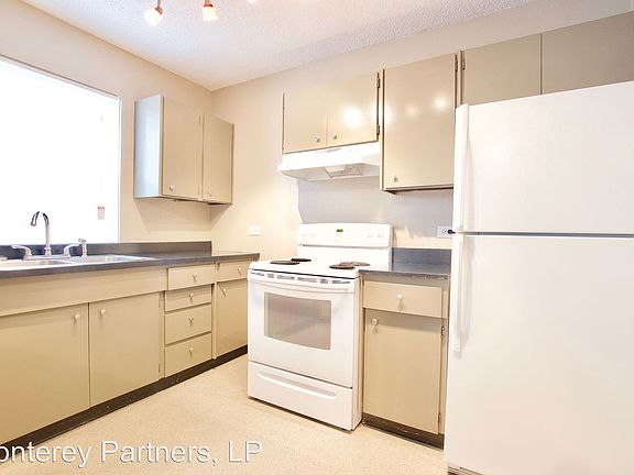 5th image of 622 1st Ave W APT 303
