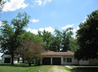 416 E First South St, Wellington, IL 60973